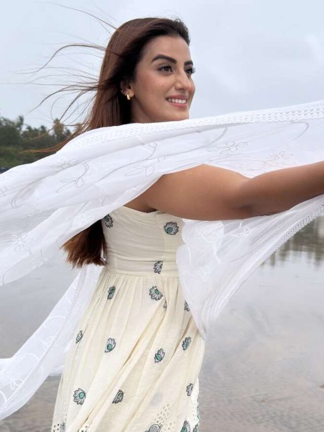 Akshara Singh new look (1)