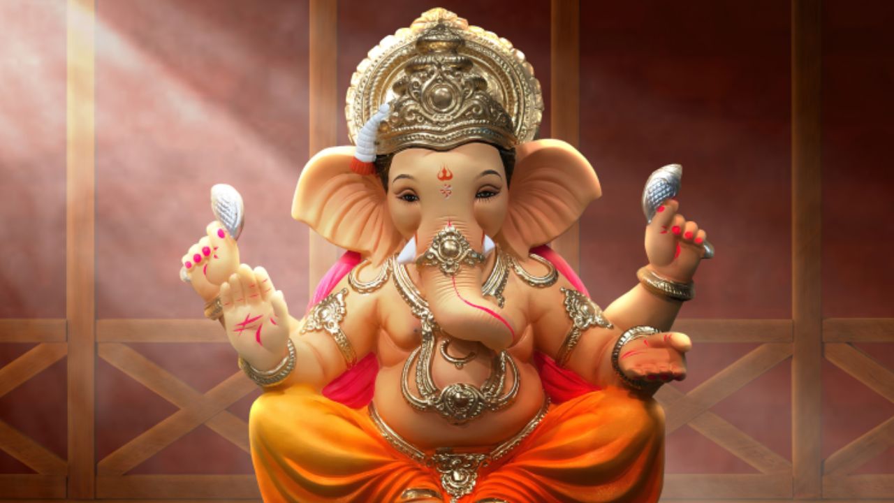Ganesh Chaturthi: 27 अगस्त को होगा बप्पा का आगमन, जानें व्रत कथा, शुभ मुहूर्त और तिथि