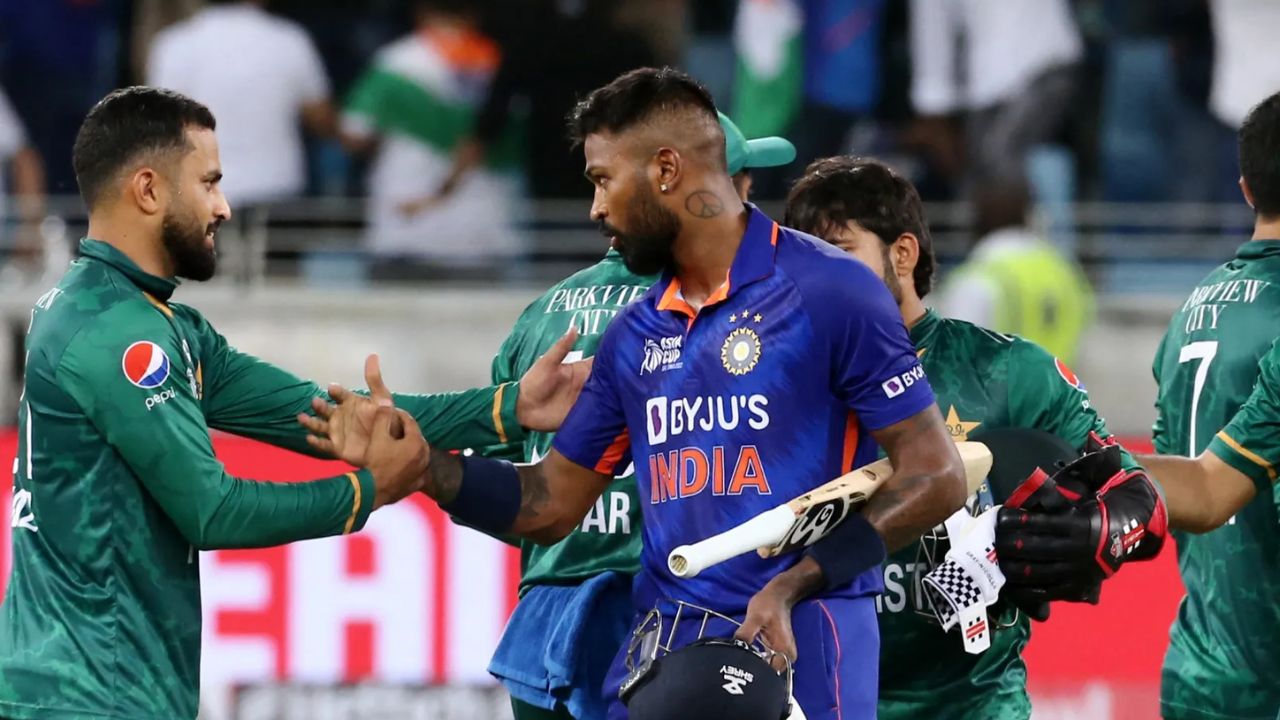 Asia Cup 2025 में भारत-पाक मैच के LIVE प्रसारण पर लटकी तलवार, इस नेता ने सराकर से की रोक लगाने की मांग