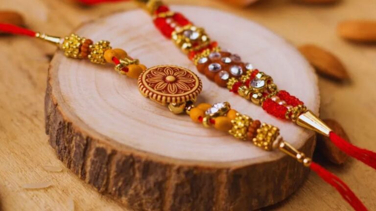 Rakshabandhan 2025: इन 6 चीजों का दान दूर करेगा नकारात्मकता, जीवन में आएंगी खुशियां