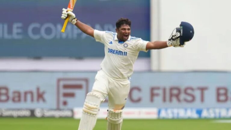 Sarfaraz Khan ने फिर ढाया कहर, शतक जड़कर सिलेक्टर्स की बढ़ाई टेंशन!
